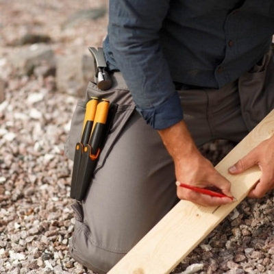 Nóż uniwersalny ogrodniczy z ostrzałką Fiskars