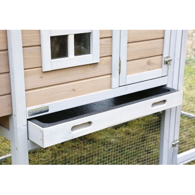 Domek dla kur w wybiegiem