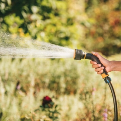 PISTOLET SPRYSKUJĄCY ZRASZACZ OGRODOWY Fiskars 1052183